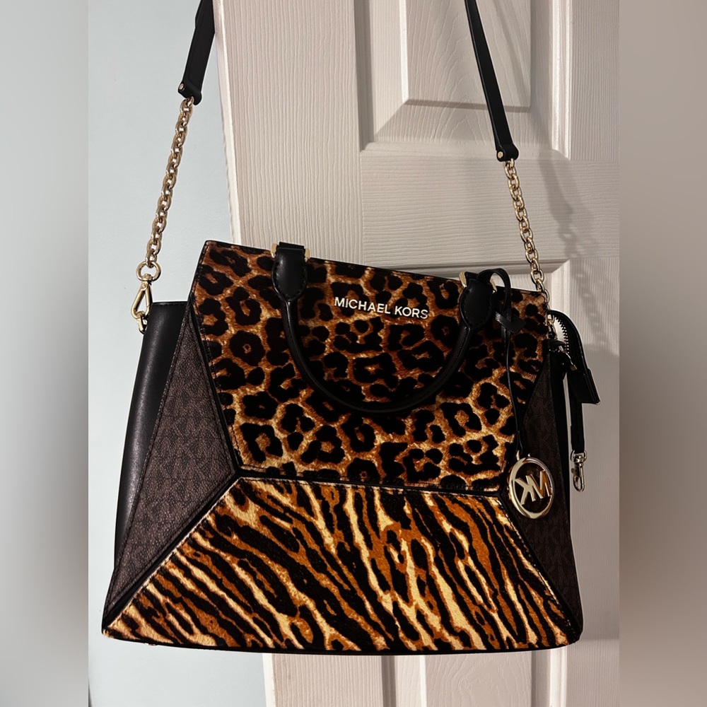 New MK purse